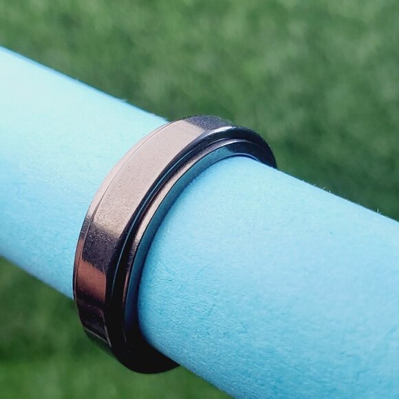 Stainless Steel Fashion Spinner Ring for Men/Women, AAAQL1009 - Picture 1 of 11